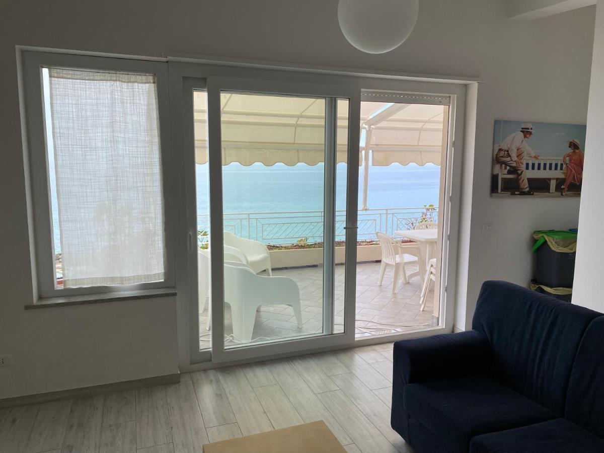 Villa Laura - Sul Mare Pizzo  Dış mekan fotoğraf
