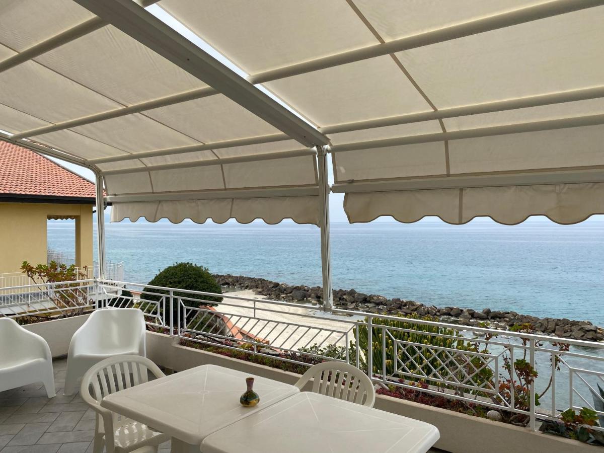Villa Laura - Sul Mare Pizzo  Dış mekan fotoğraf