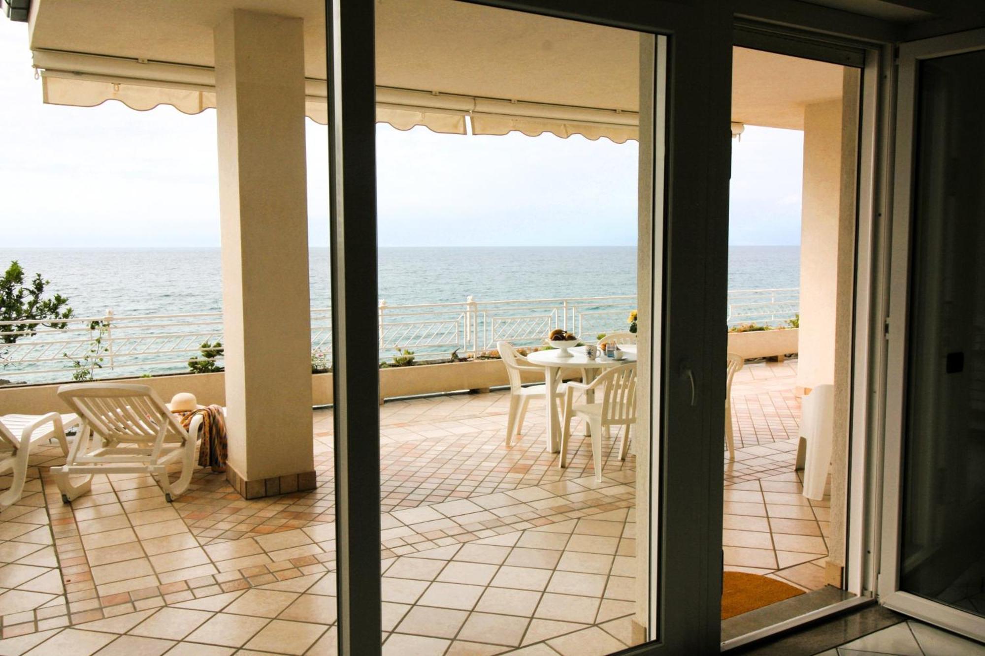 Villa Laura - Sul Mare Pizzo  Dış mekan fotoğraf