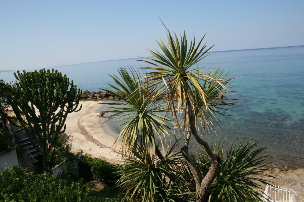 Villa Laura - Sul Mare Pizzo  Dış mekan fotoğraf
