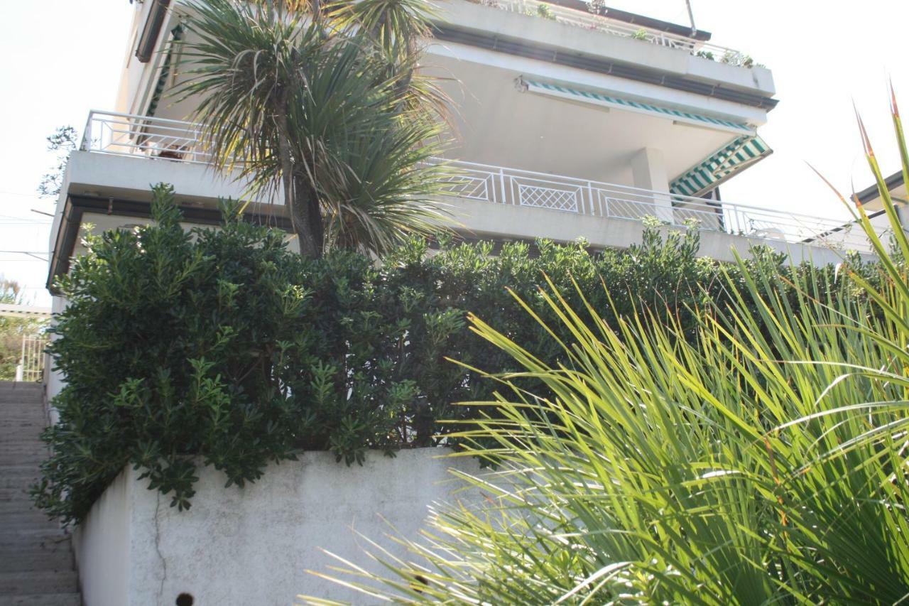 Villa Laura - Sul Mare Pizzo  Dış mekan fotoğraf