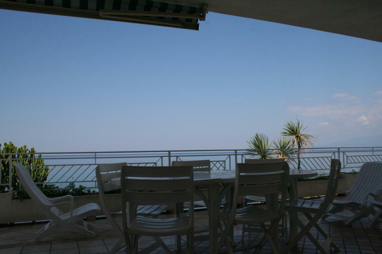 Villa Laura - Sul Mare Pizzo  Dış mekan fotoğraf