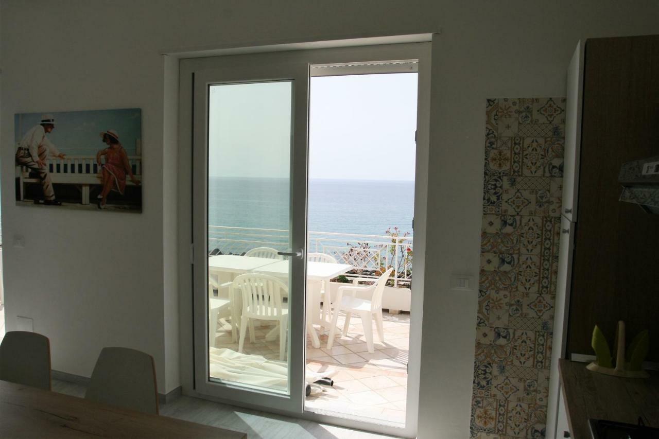Villa Laura - Sul Mare Pizzo  Dış mekan fotoğraf