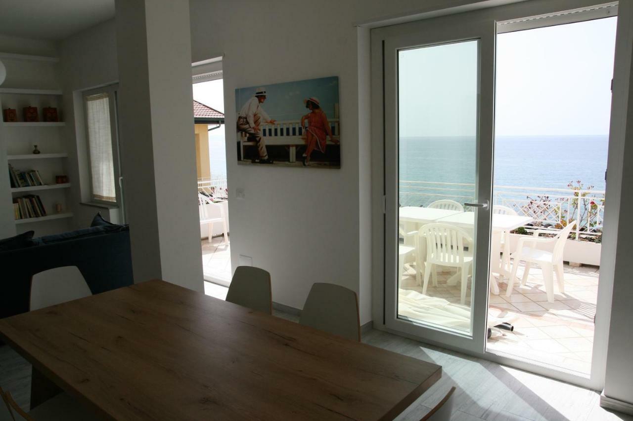 Villa Laura - Sul Mare Pizzo  Dış mekan fotoğraf